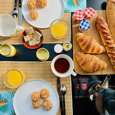 Сasa de vacaciones La Maison Blanche Du 10honfleur *